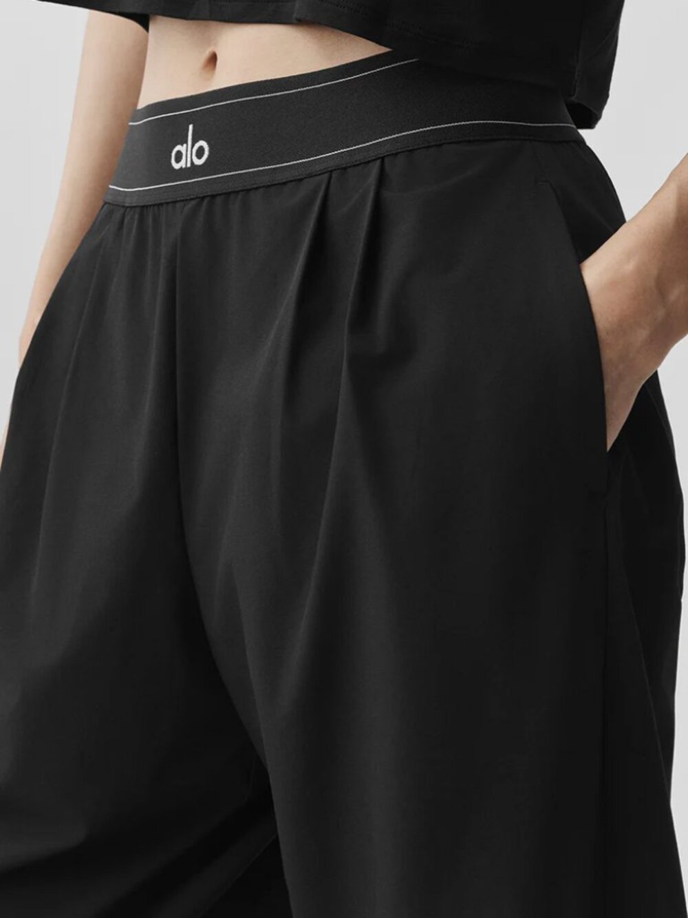 ALO Yoga Suit Up Trouser Black,Regular Length🖤💥Relaxed Fit,Minimalist,Casual - Picture 8 of 9